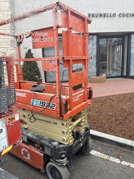 2022 JLG ES1932