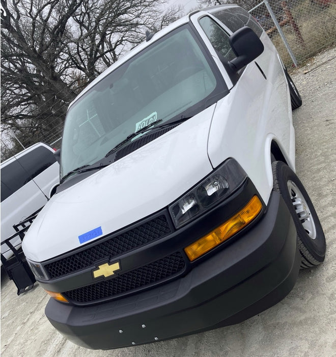 2023 CHEVROLET Express Van - Rental