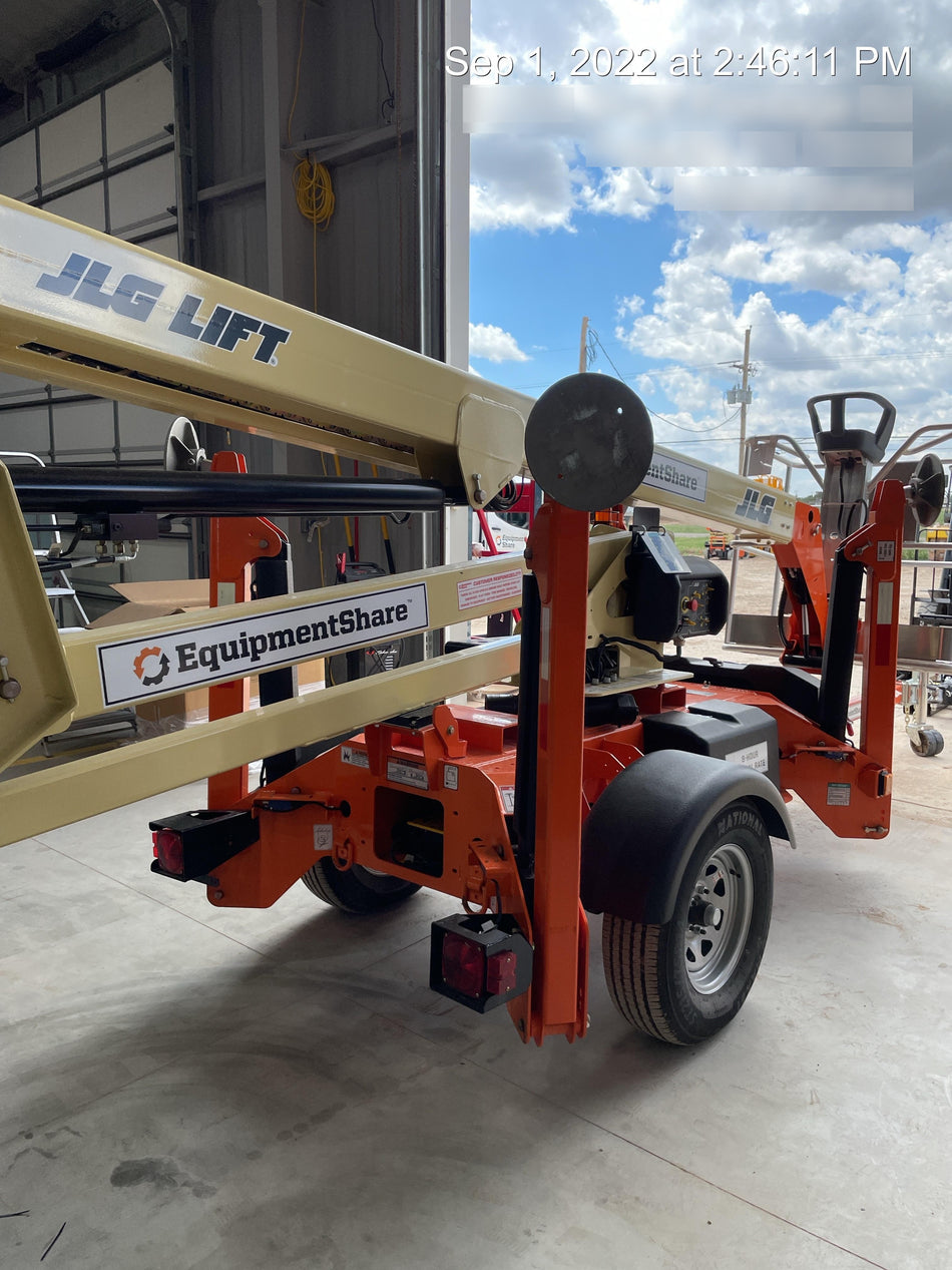 2022 JLG T350