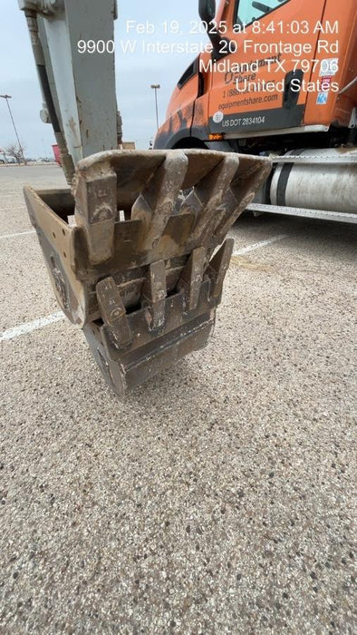 2020 STRICKLAND 18" Bucket Tooth - Strickland