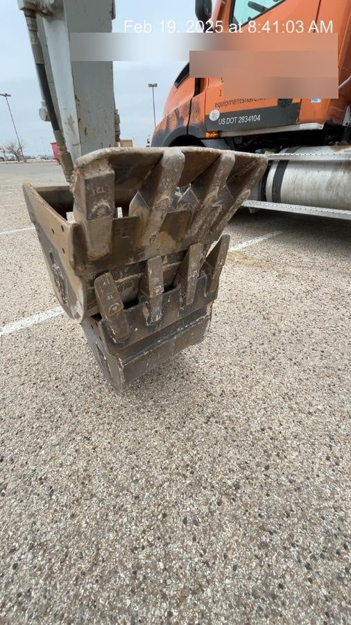 2020 STRICKLAND 18" Bucket Tooth - Strickland