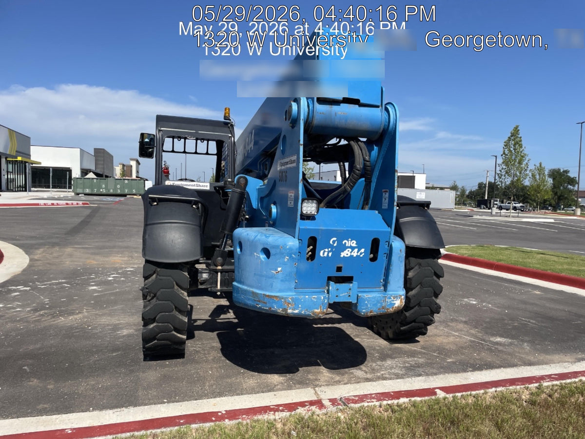 2017 GENIE GTH-844