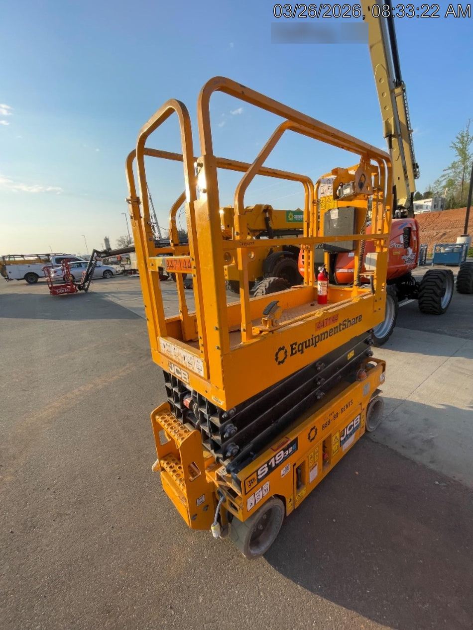 2024 JCB S1932E