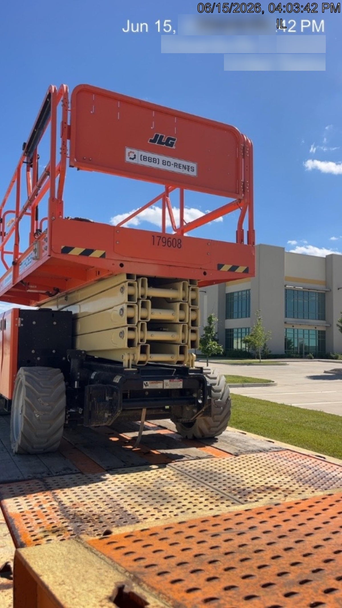 2021 JLG ERT4069