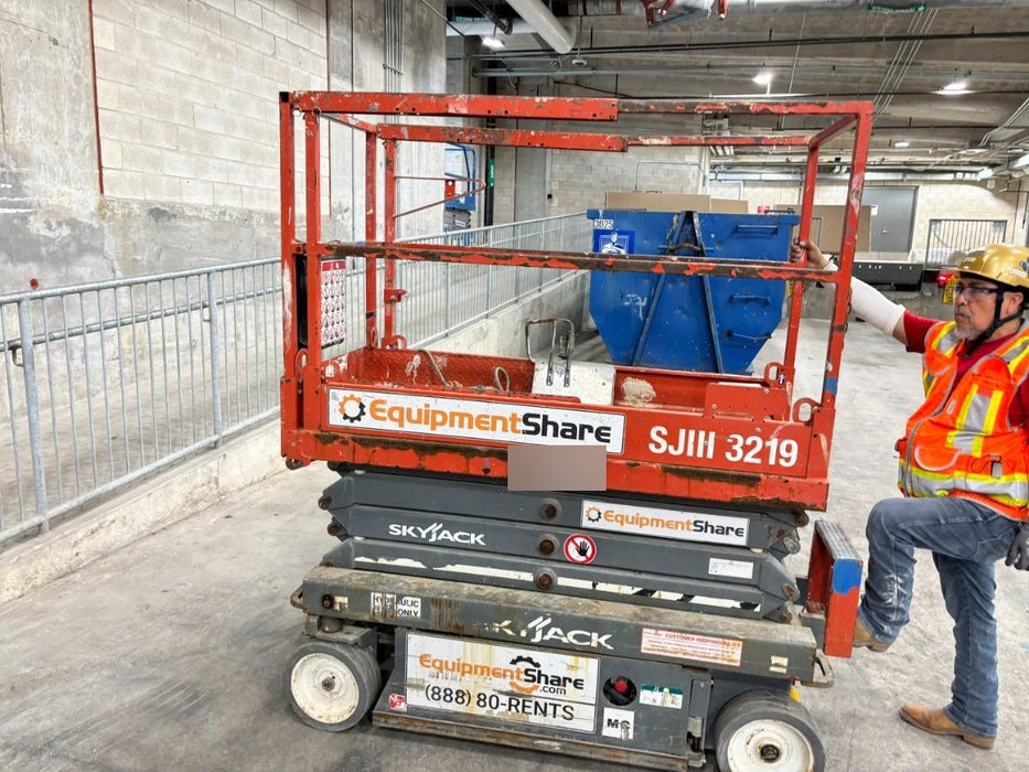 2018 SKYJACK SJIII-3219