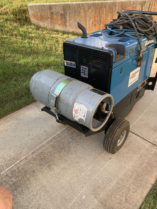 2019 Miller Electric BOBCAT 250 951600 PKG-250 amp Propane Welder, Standard w/Running Gear, Bracket, Hose"250 amp Propane Welder, Standard w/Running Gear, Bracket, Hose