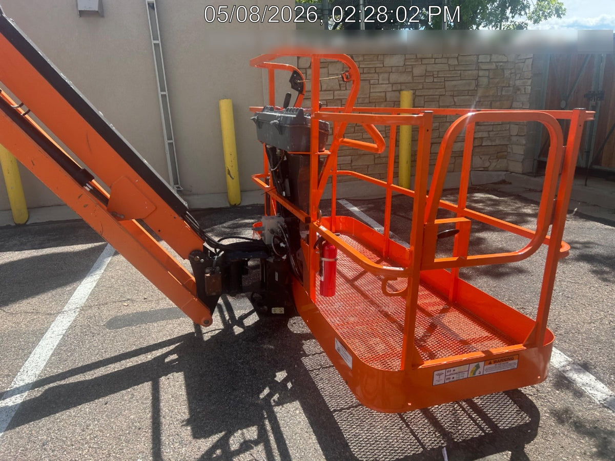 2018 JLG 860SJ