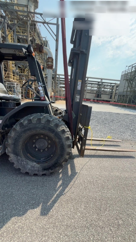 2019 CASE 588H