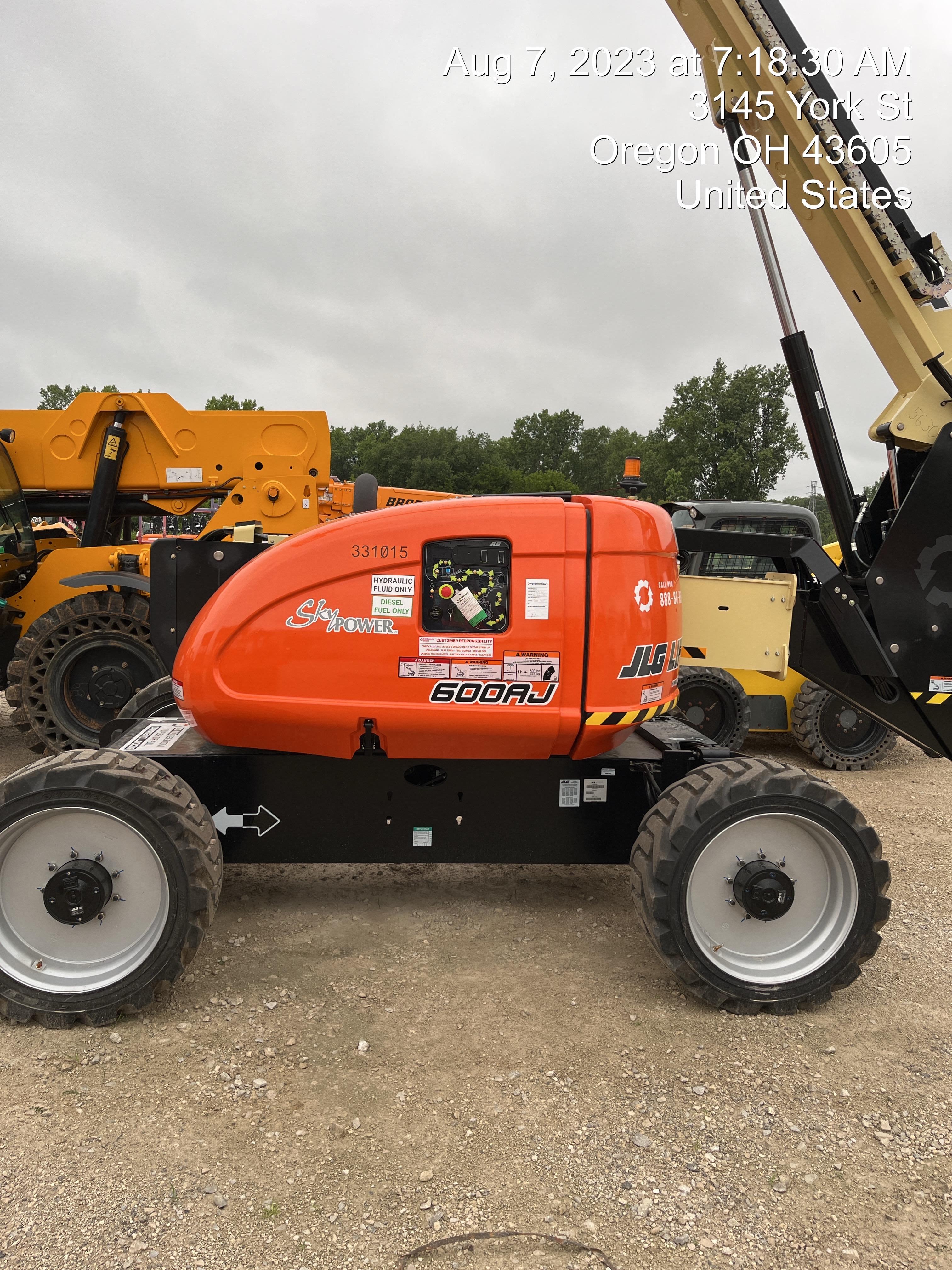 2023 JLG 600AJ