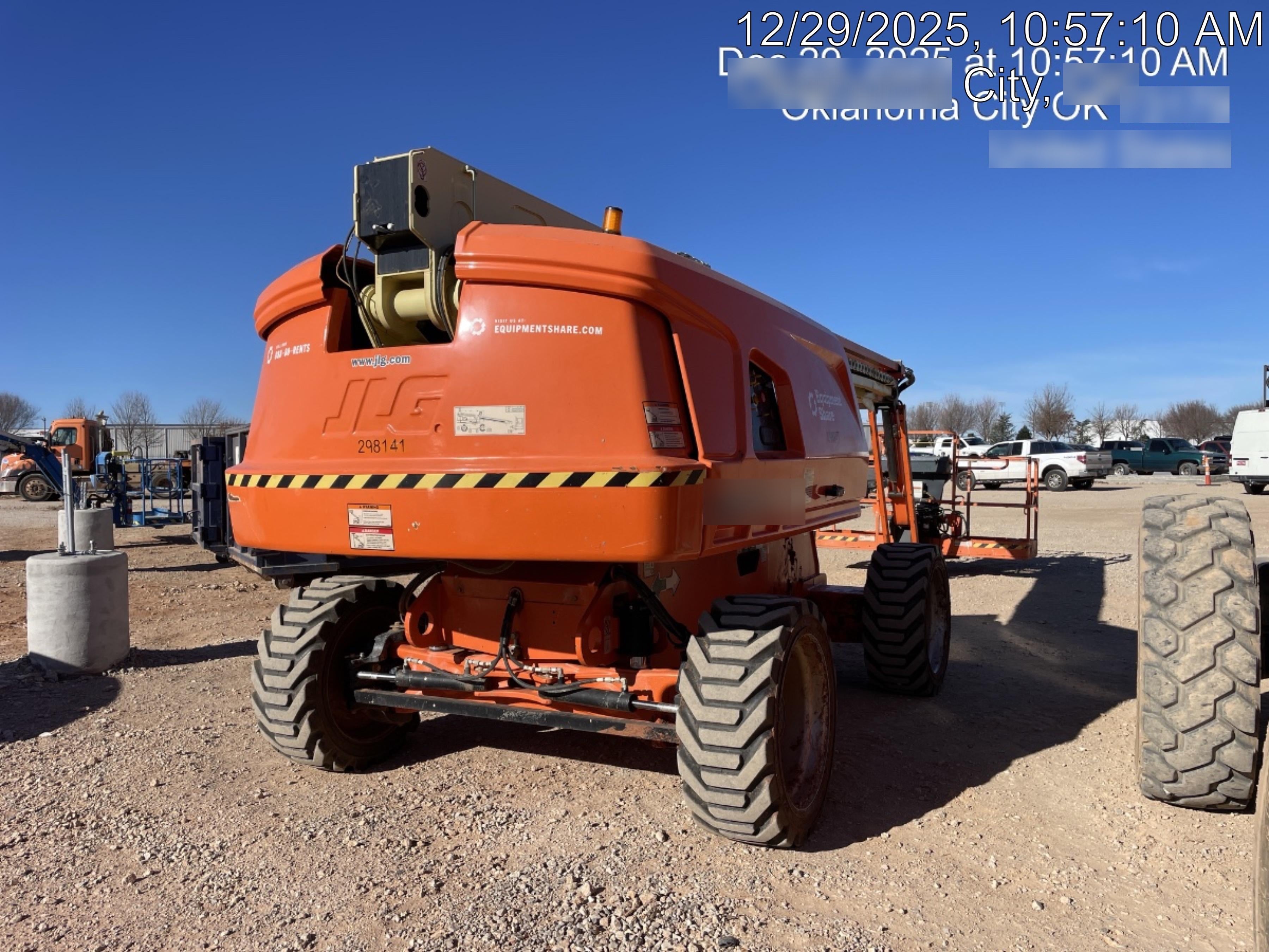 2023 JLG 660SJ