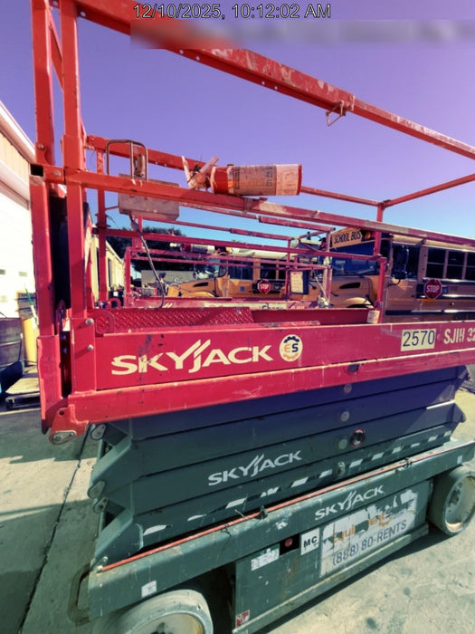 2016 Skyjack SJIII-3226 Standard Options