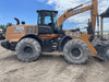 2017 Case 821G CLOSED CAB, JRB 418 STYLE HYD COUPLER