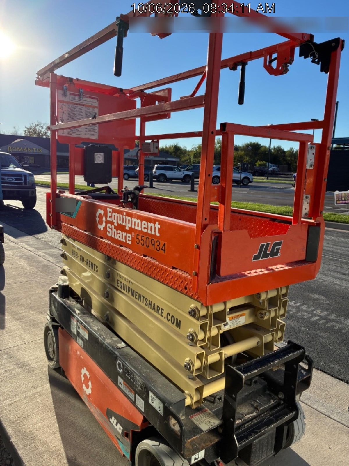 2025 JLG ES1932