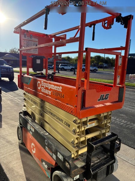 2025 JLG ES1932