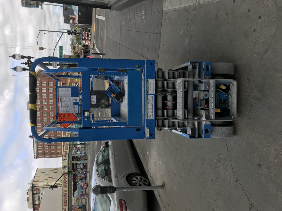 2019 Genie GS-1930 Half Height Swing Gate, 800W Inverter