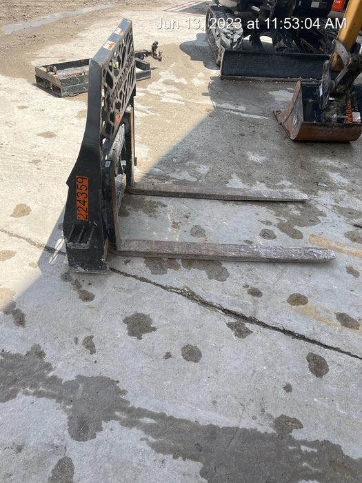 2022 PALADIN 48" Pallet Forks - Paladin
