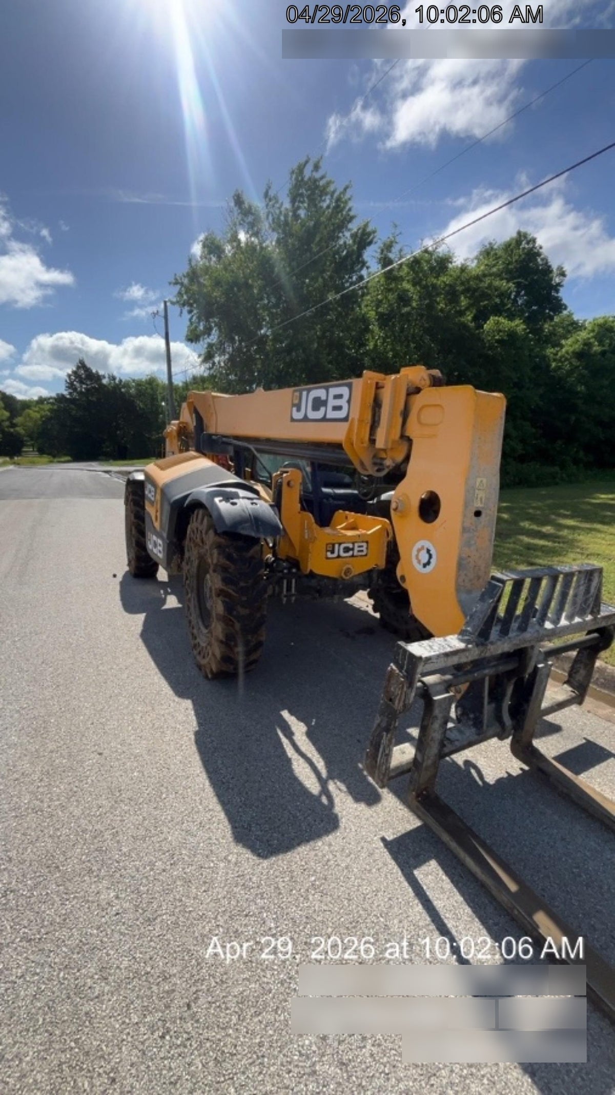2019 JCB 509-42 74 HP w/Open ROPS, Beacon, Aux Hydraulics, LED Work lights, Solid Tires 66" Carriage/60" Forks