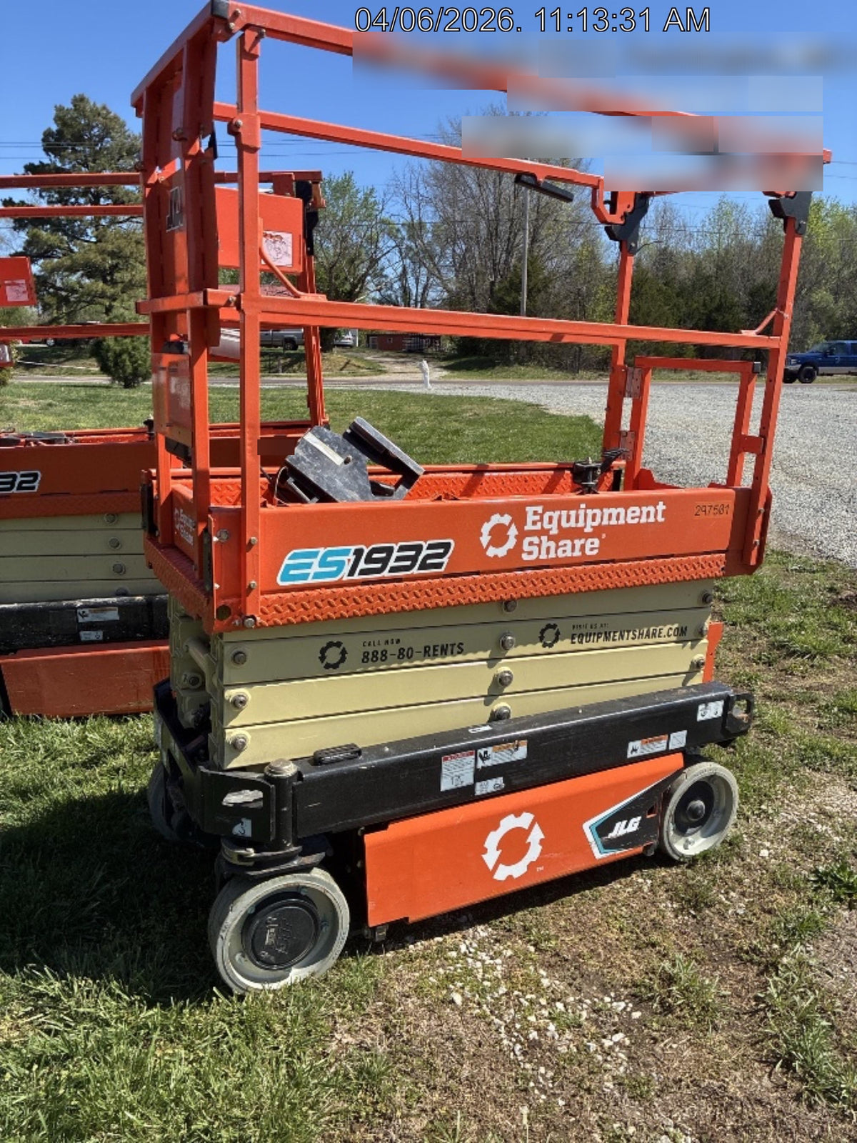 2023 JLG ES1932