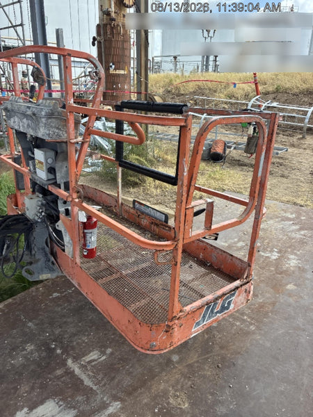 2020 JLG 800AJ