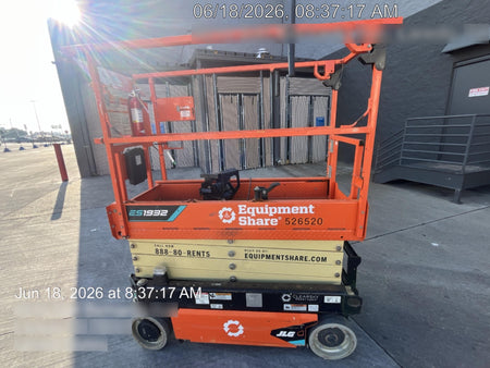 2025 JLG ES1932