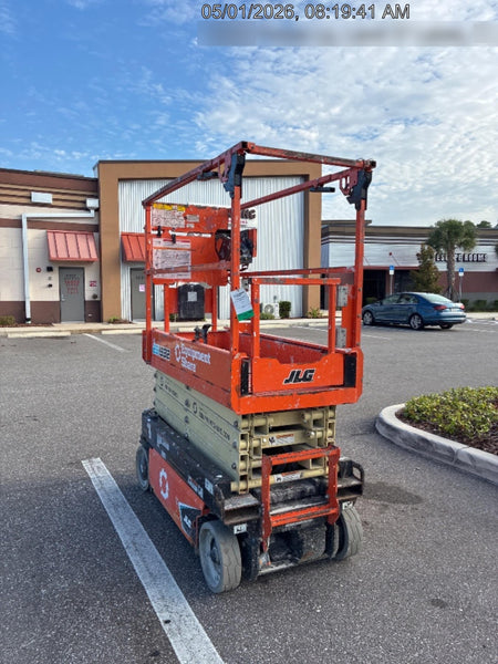 2023 JLG ES1932