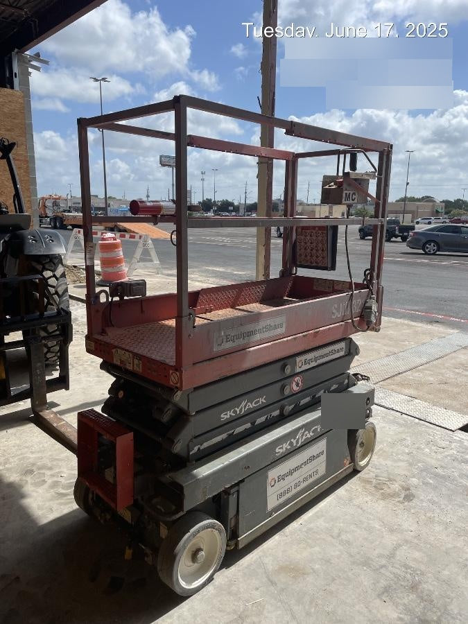 2019 Skyjack SJIII-3219 Standard Options