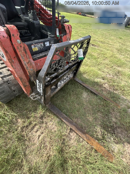 2020 EMKAY 48" Pallet Forks - Emkay