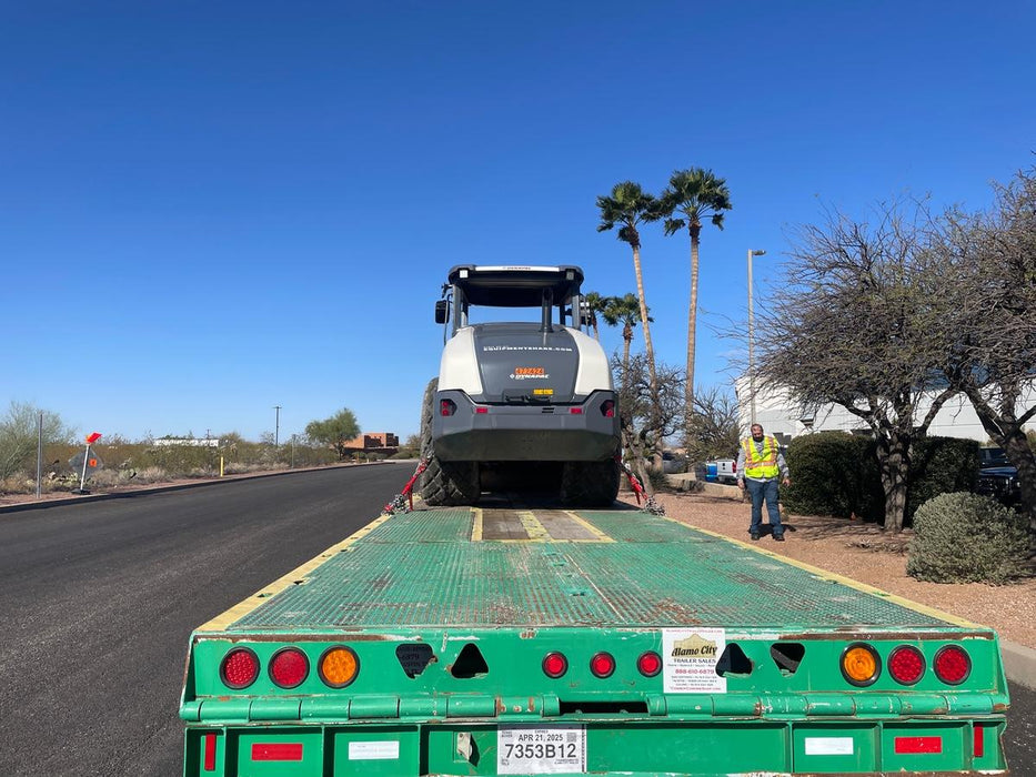 2024 DYNAPAC CA2500D