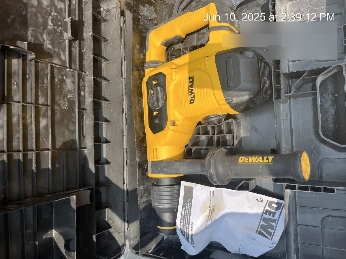 2022 DEWALT D25481