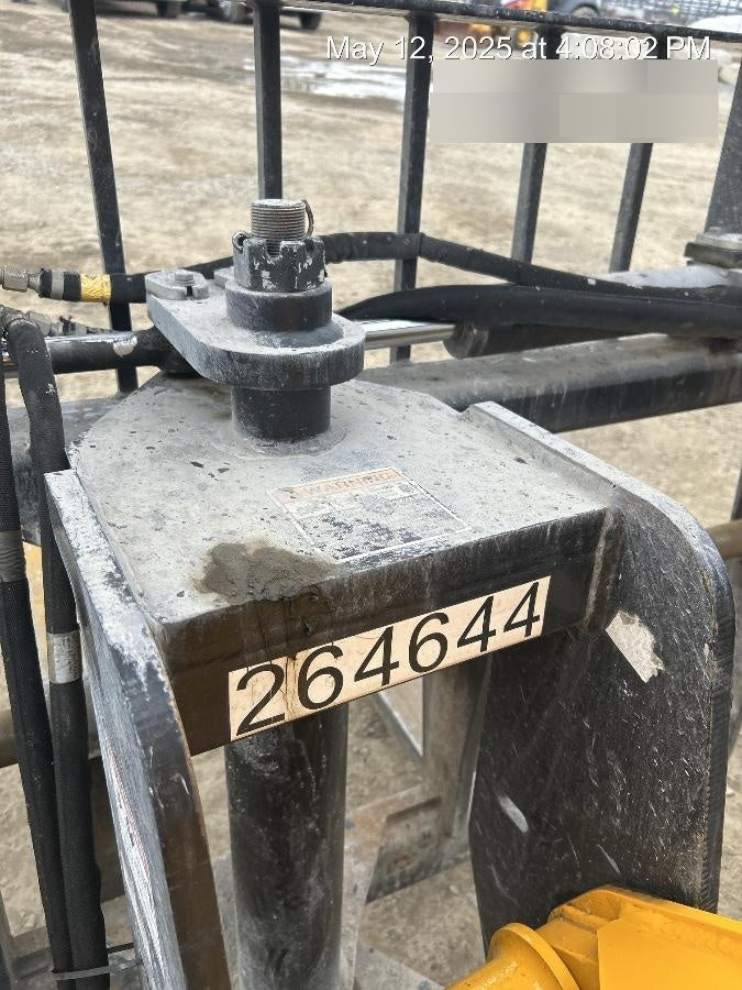 2022 JCB 332/E5286