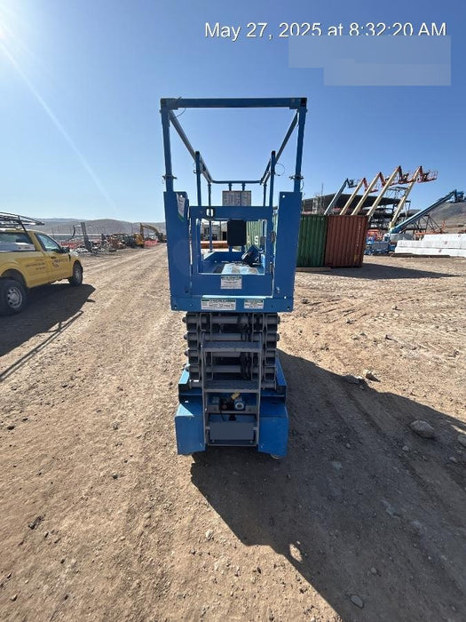 2020 Genie GS-3232 Standard, Folding half height swing gate, 800W Inverter