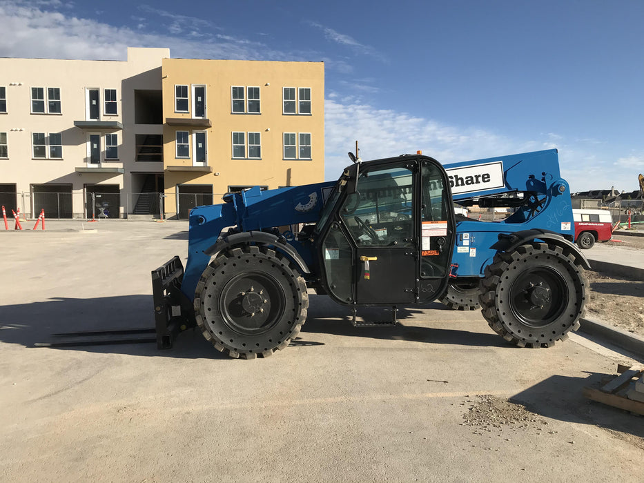 2020 Genie GTH-636 Cab/Heat/Air, Solid Tires, Work Lights, Beacon, Aux Hydraulics, Back up Alarm