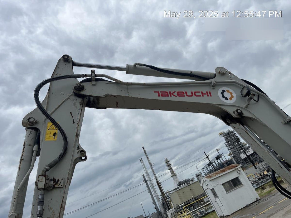 2020 TAKEUCHI TB250-2C