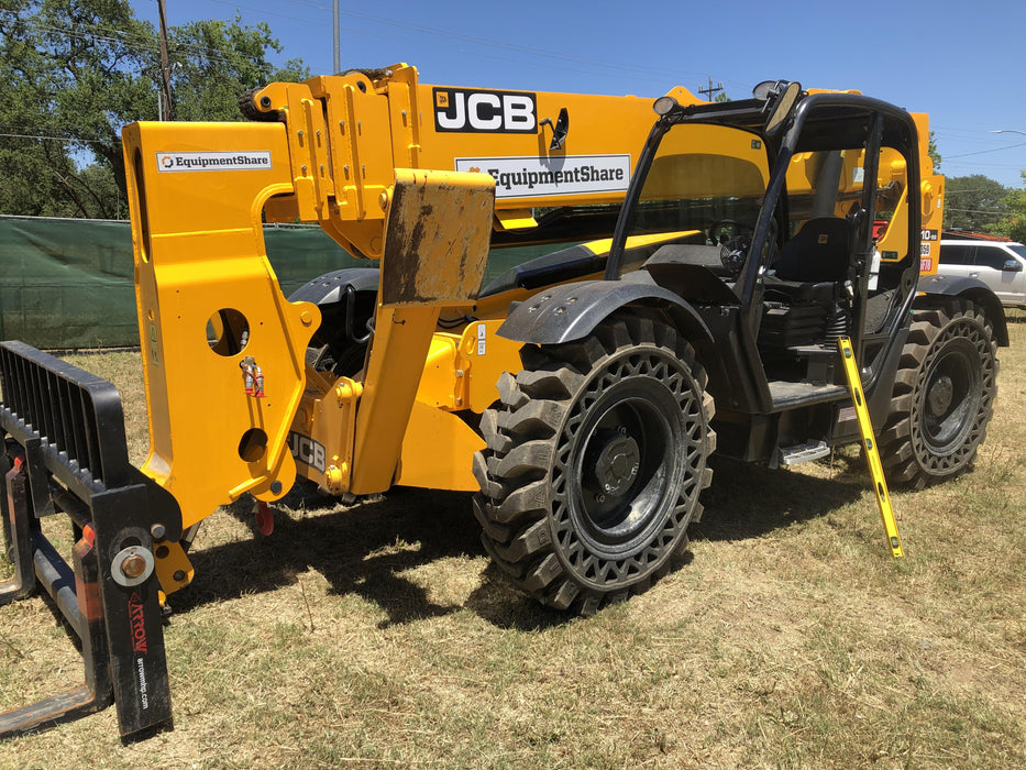 2019 JCB 510-56 74 HP w/Open ROPS, Beacon, Aux Hydraulics, Worklights, Solid Tires w/60" Carriage/Forks
