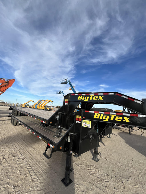 2025 BIG TEX TRAILER 25GN-40D5A-MRBK