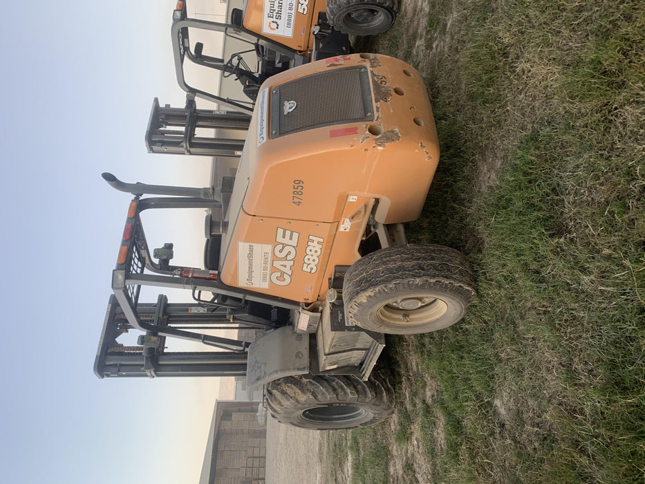 2018 CASE 588H