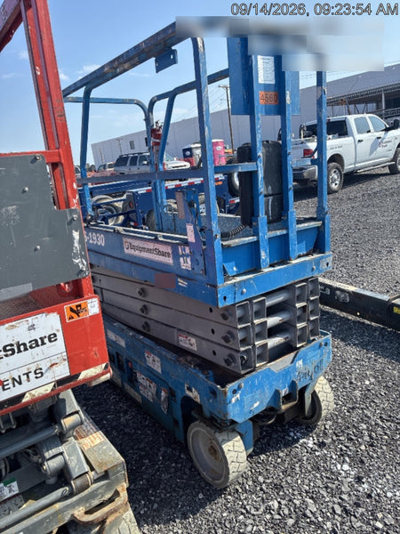 2019 Genie GS-1930 Fixed rails with chain Entry