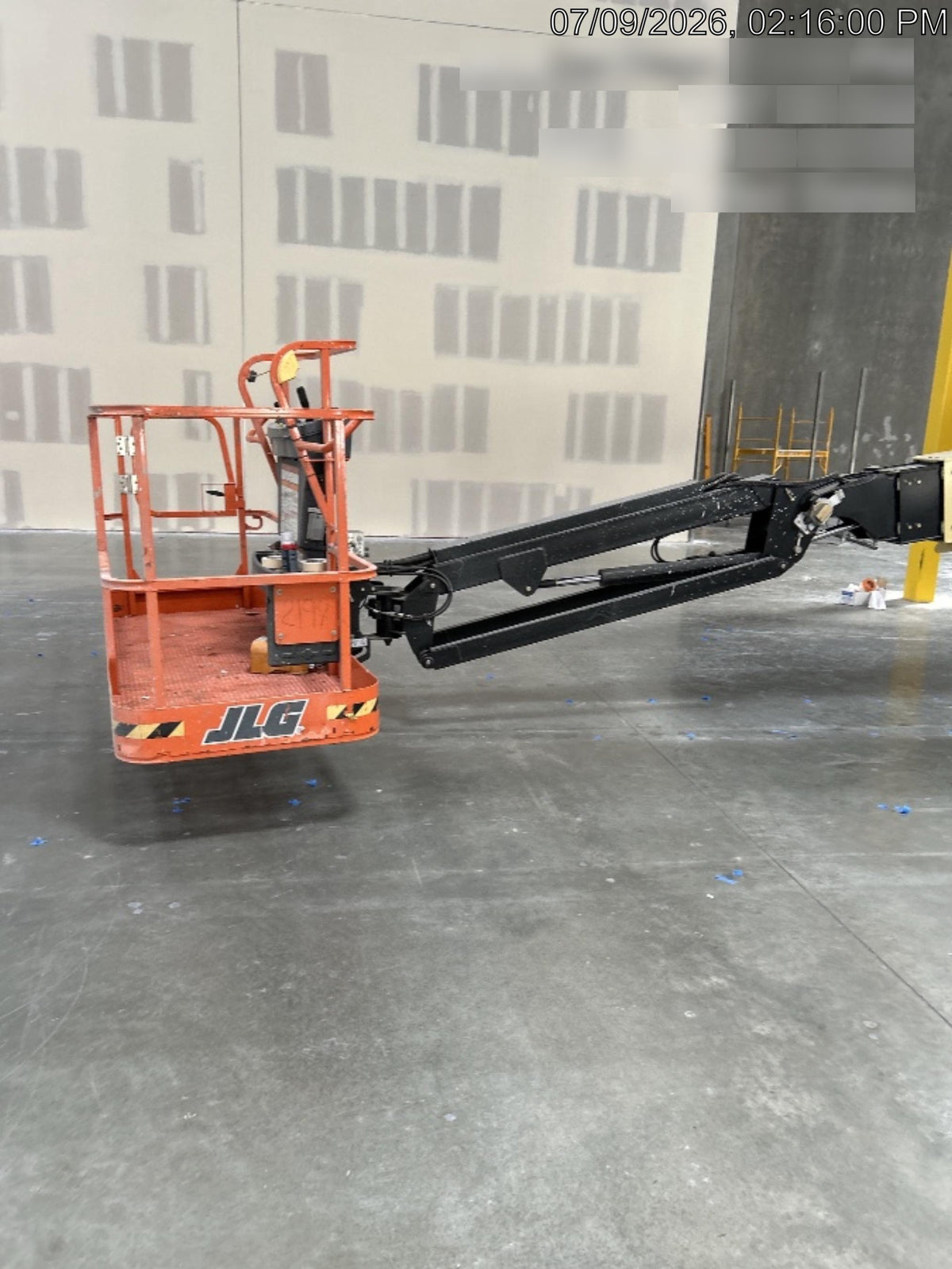2025 JLG 660SJ