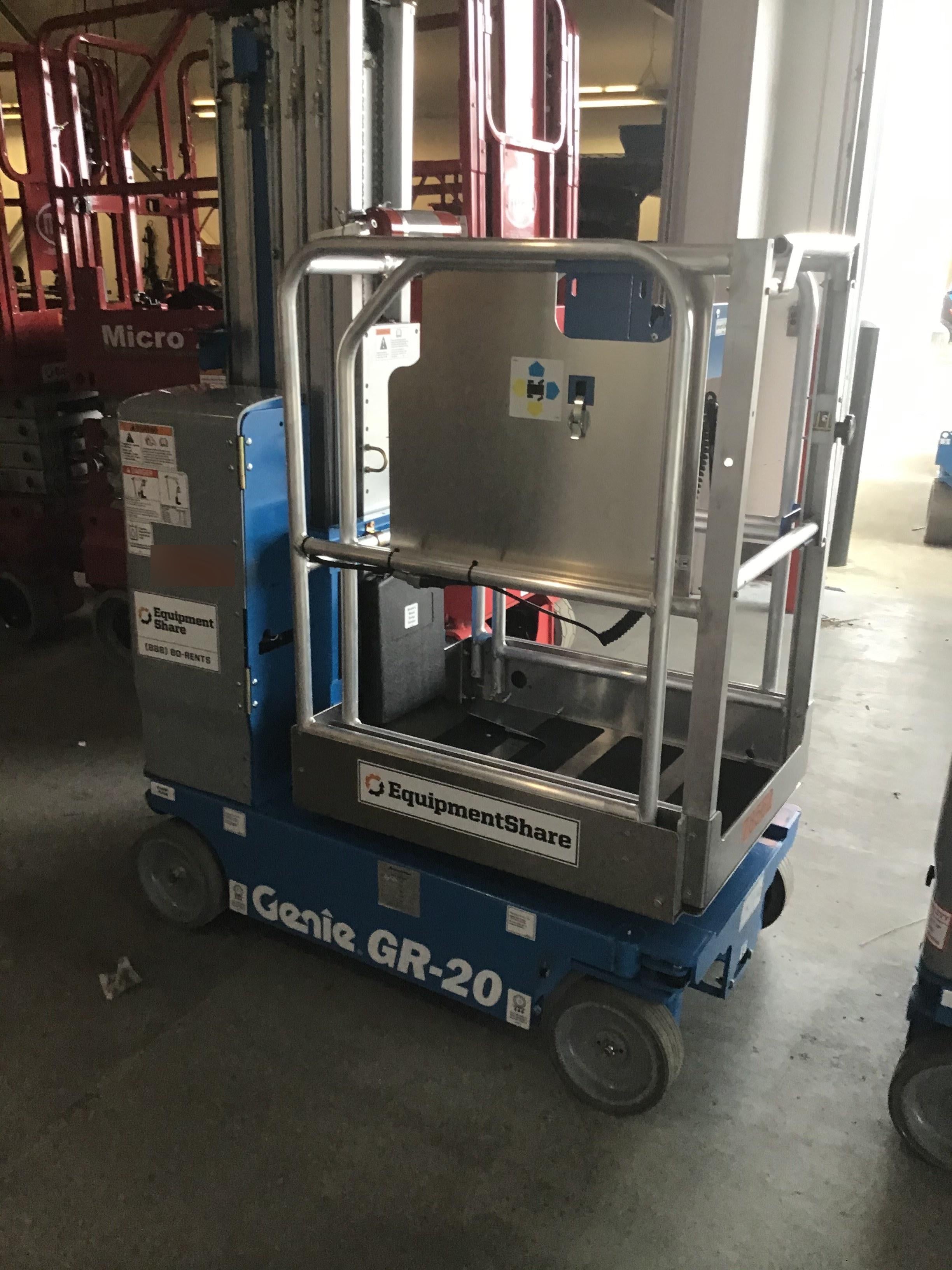 2020 GENIE GR-20