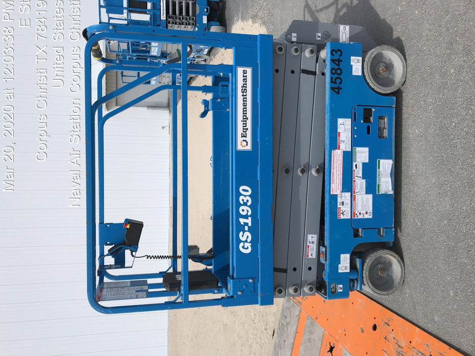 2019 Genie GS-1930 Fixed rails with chain Entry