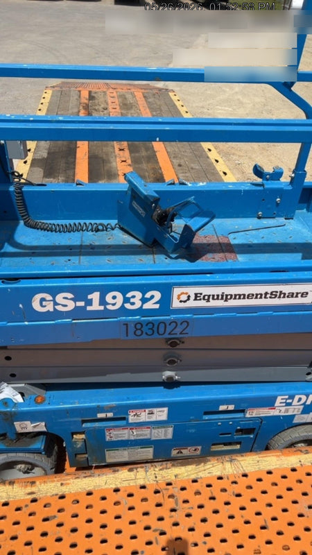 2021 GENIE GS-1932