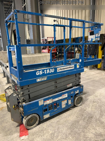 2020 Genie GS-1930 Solid Non Marking Tires, Beacon, Folding rails with half height swing gate