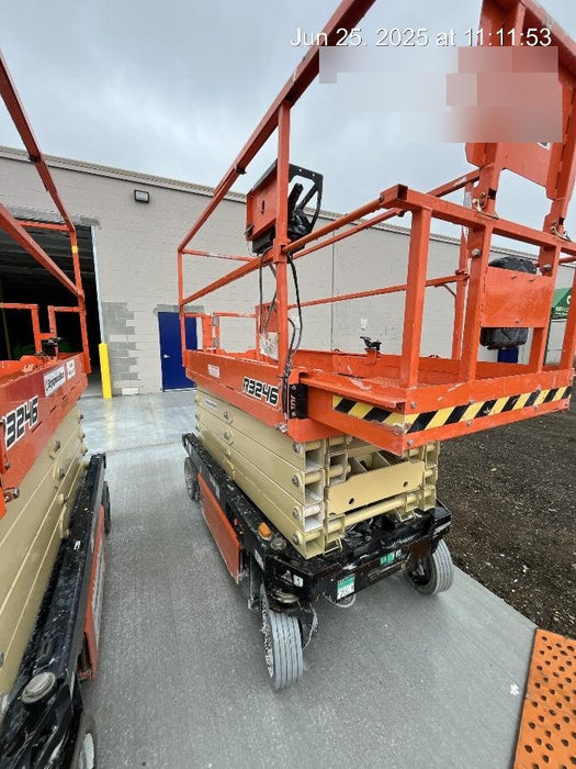 2021 JLG R3246