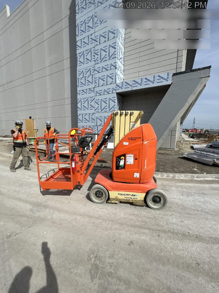 2022 JLG 26E