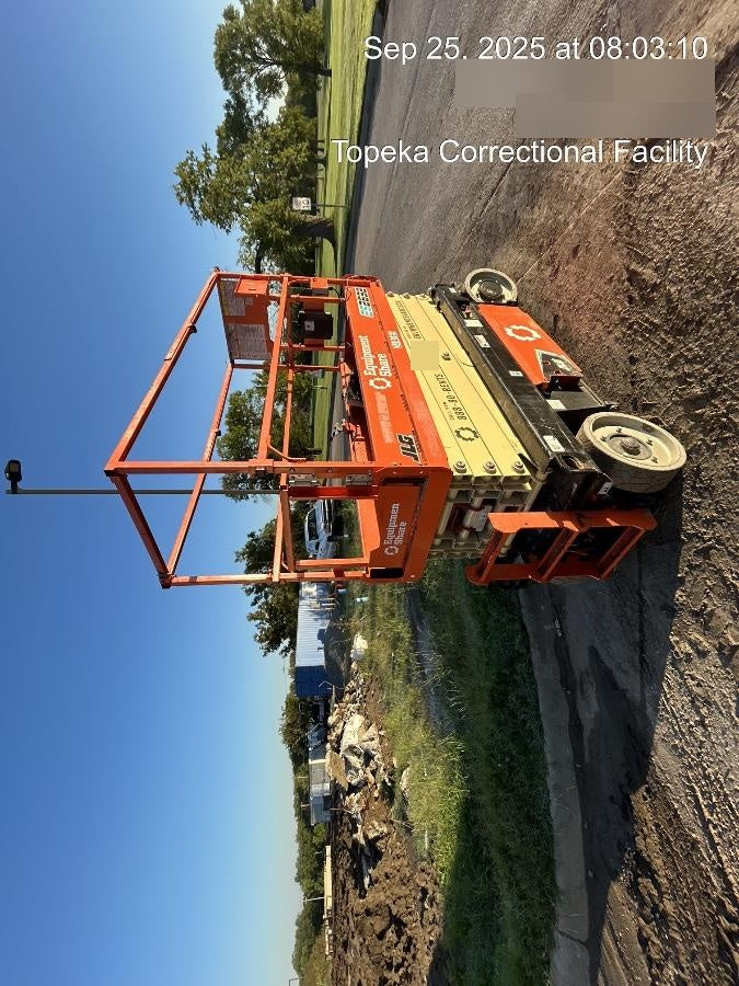 2022 JLG ES2632