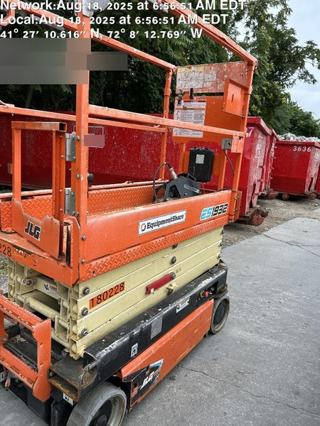2021 JLG ES1932