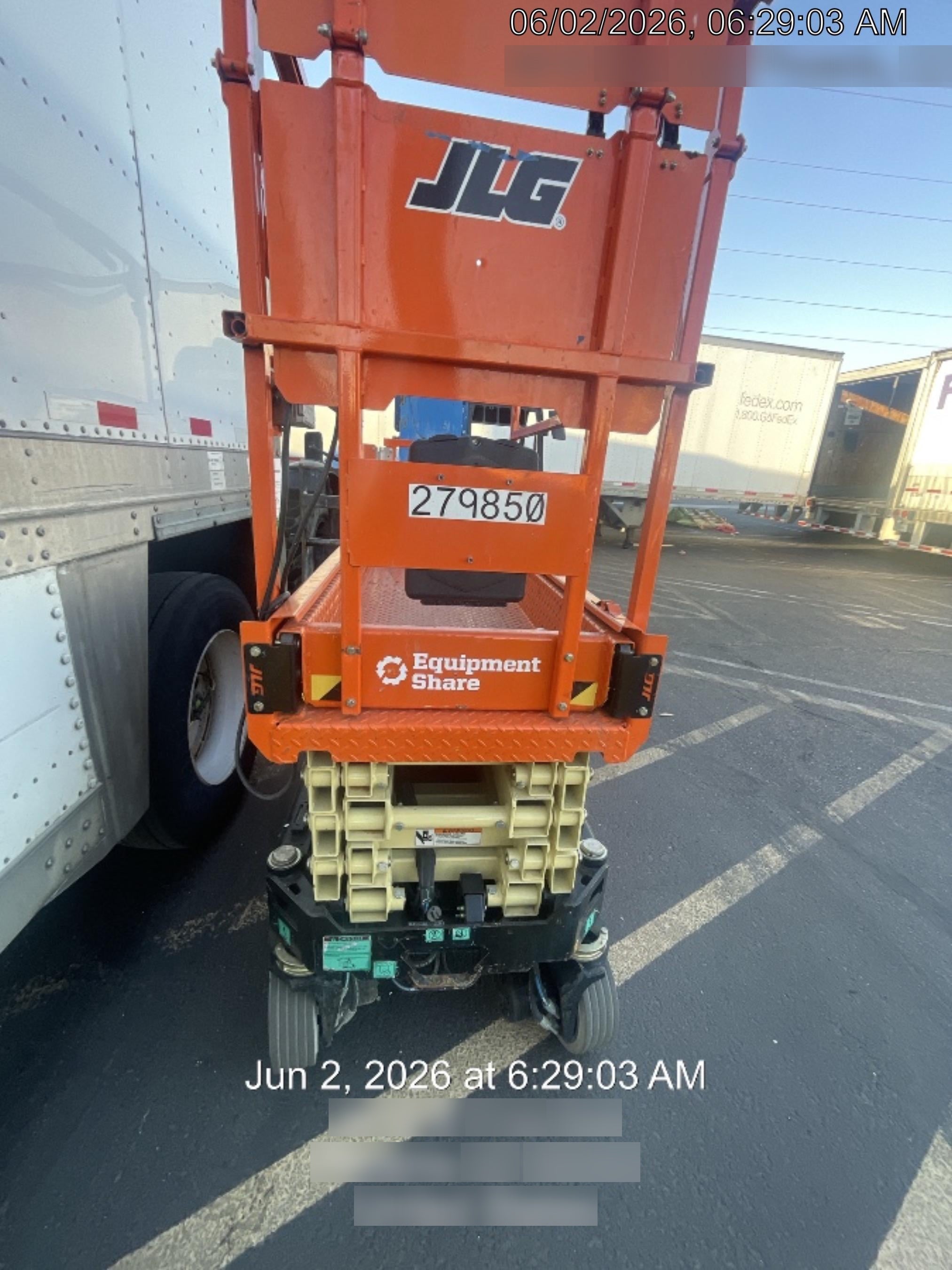 2022 JLG R1932
