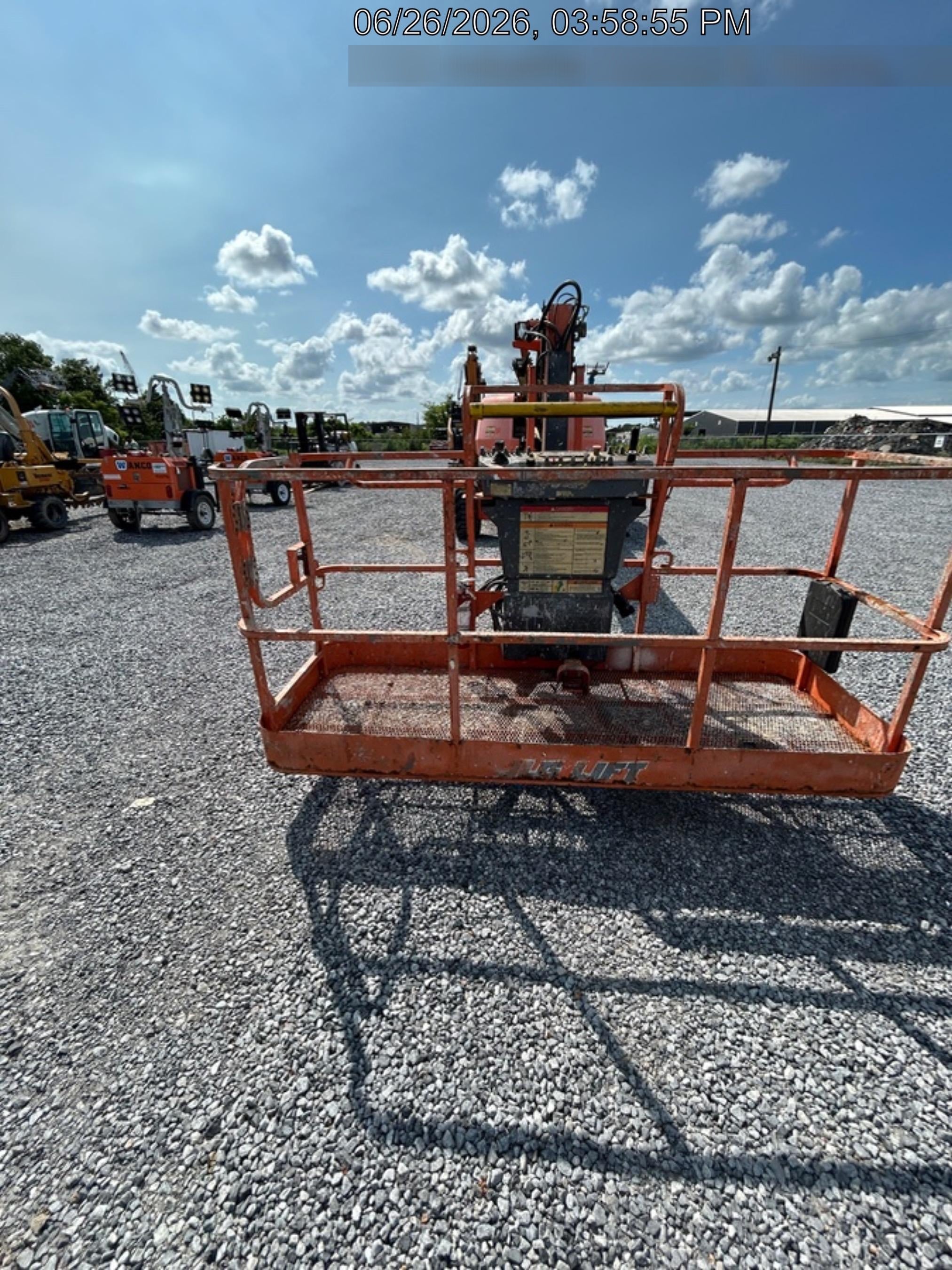 2019 JLG 660SJ