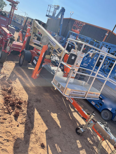 2022 JLG T350