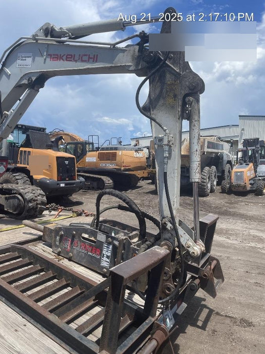 2020 TAKEUCHI TB235-2R